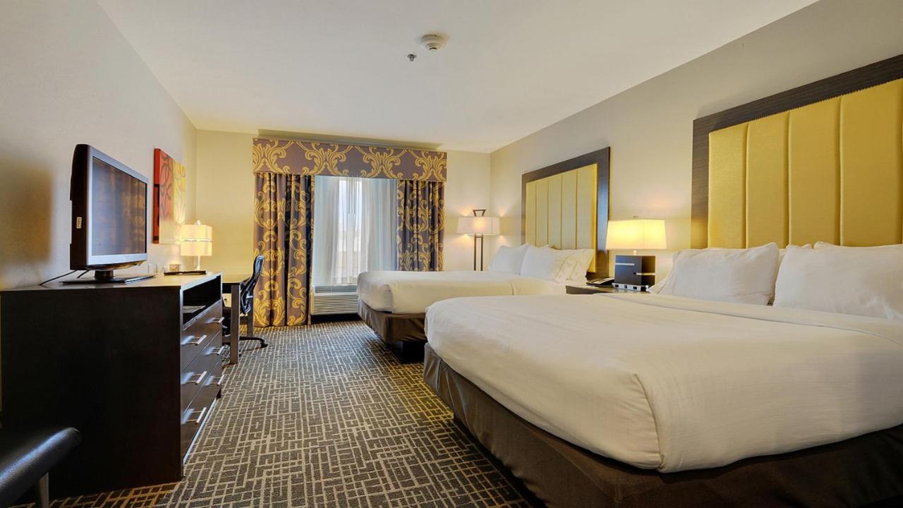 Holiday Inn Express & Suites Gonzales, An Ihg Hotel Экстерьер фото